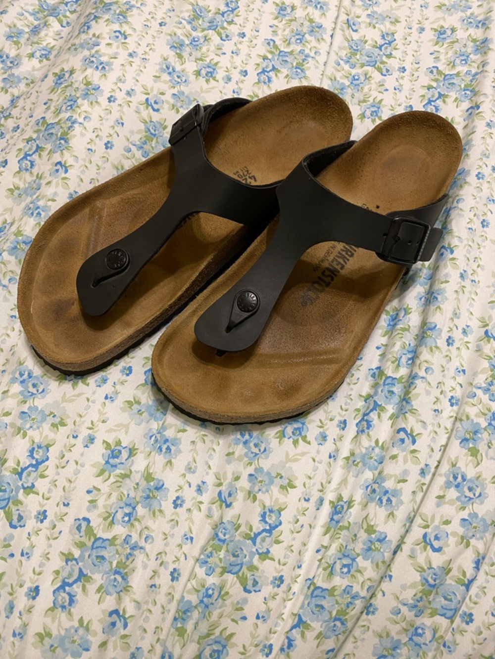 Birkenstock Black Thong Sandals with Brown Footbeds L11/M9 42